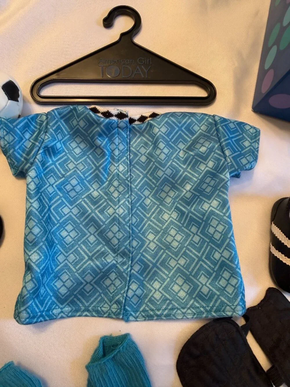 American Girl Doll complete Soccer Outfit (2004) Retired.